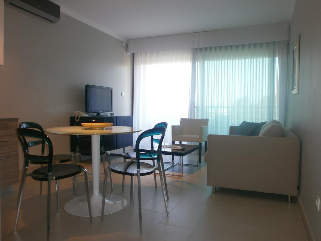 Sunset Apartments Podstrana Habitación foto